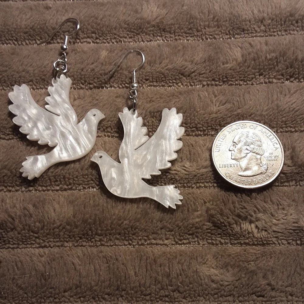 Hand Crafted Pearlized Dove Earrings White